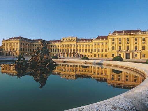 Schoenbrunn Palace Vienna © Österreich Werbung, Photographer Wiesenhofer