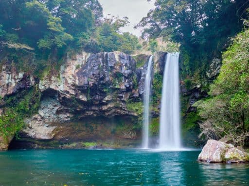 Cheonjiyeon Falls