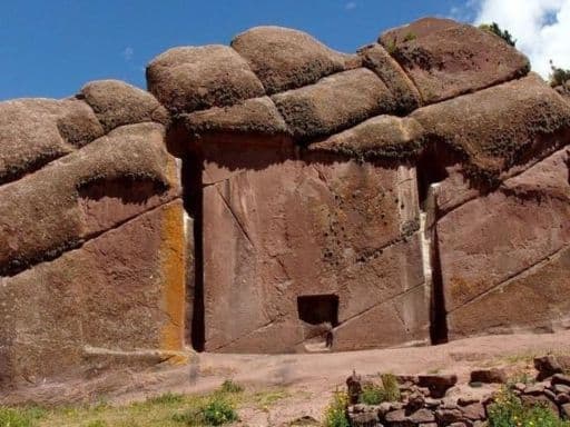 Aramu Muru ‘Gate of the Gods'