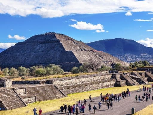 Avenue of Dead and Sun Pyramid, Temple of Sun Teotihuacan