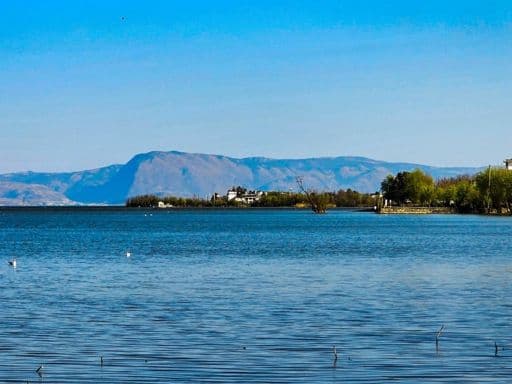 Erhai Lake